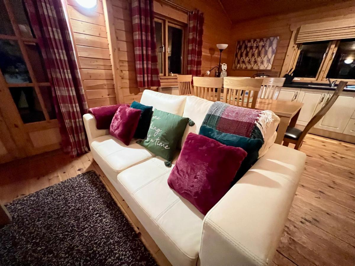 Tufty Lodge, Lake Pochard Lodge 9 South Cerney Eksteriør bilde